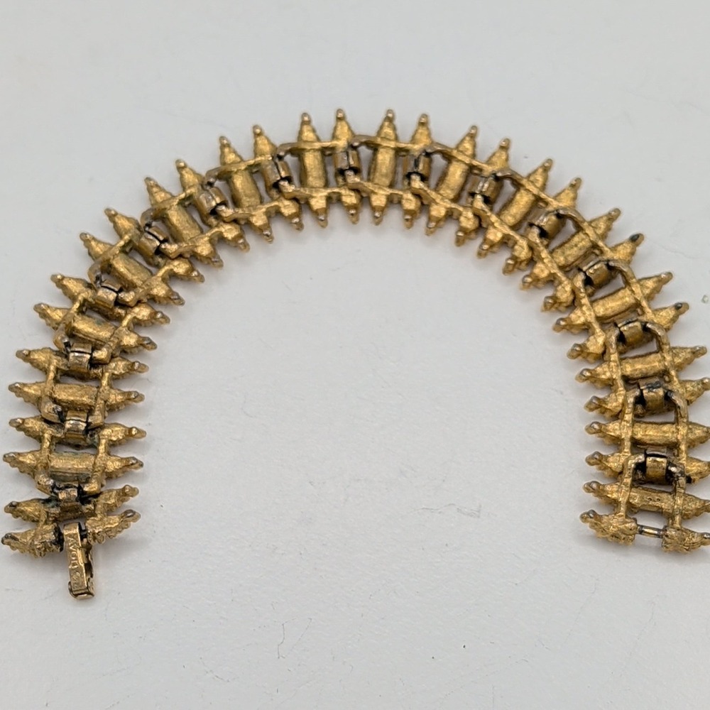 Vintage Avon Brutalist Gold Tone Textured Nugget Link Bracelet - Picture 5 of 16